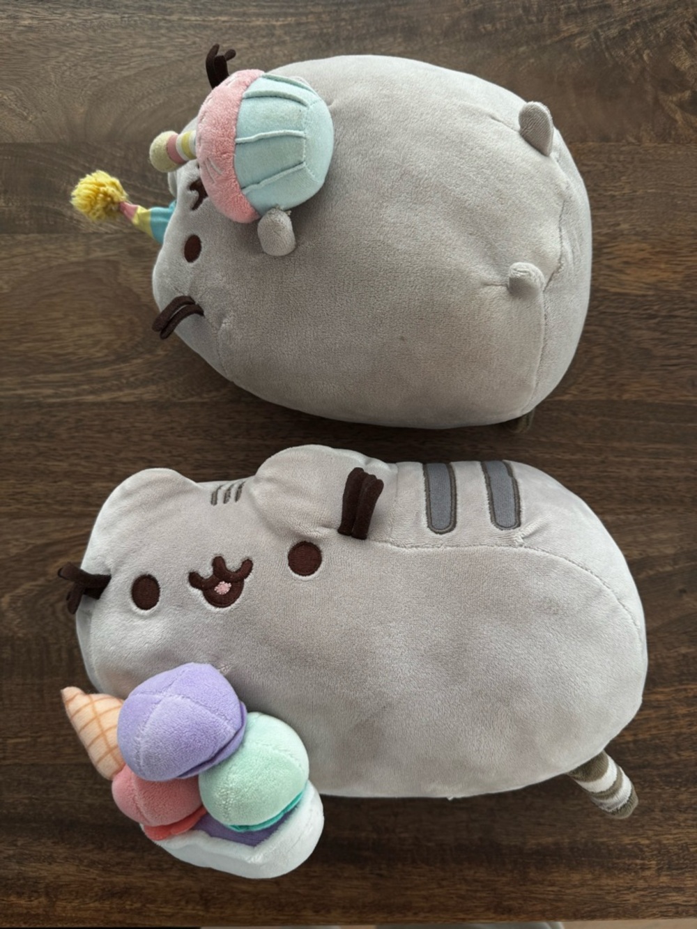 Bundle of 2 Squishmallow Pusheens